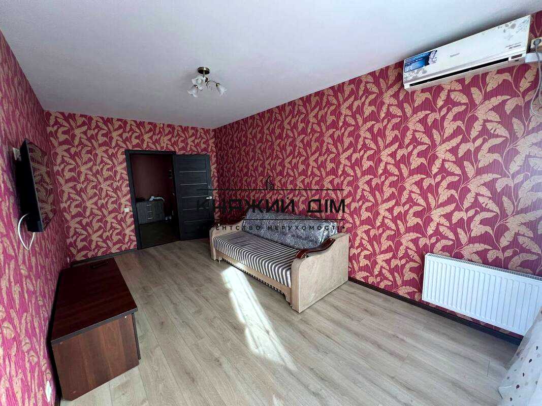 1880101251614921