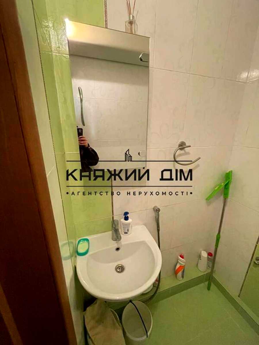 1880102518203114