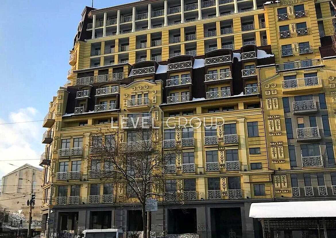 1880103065307944