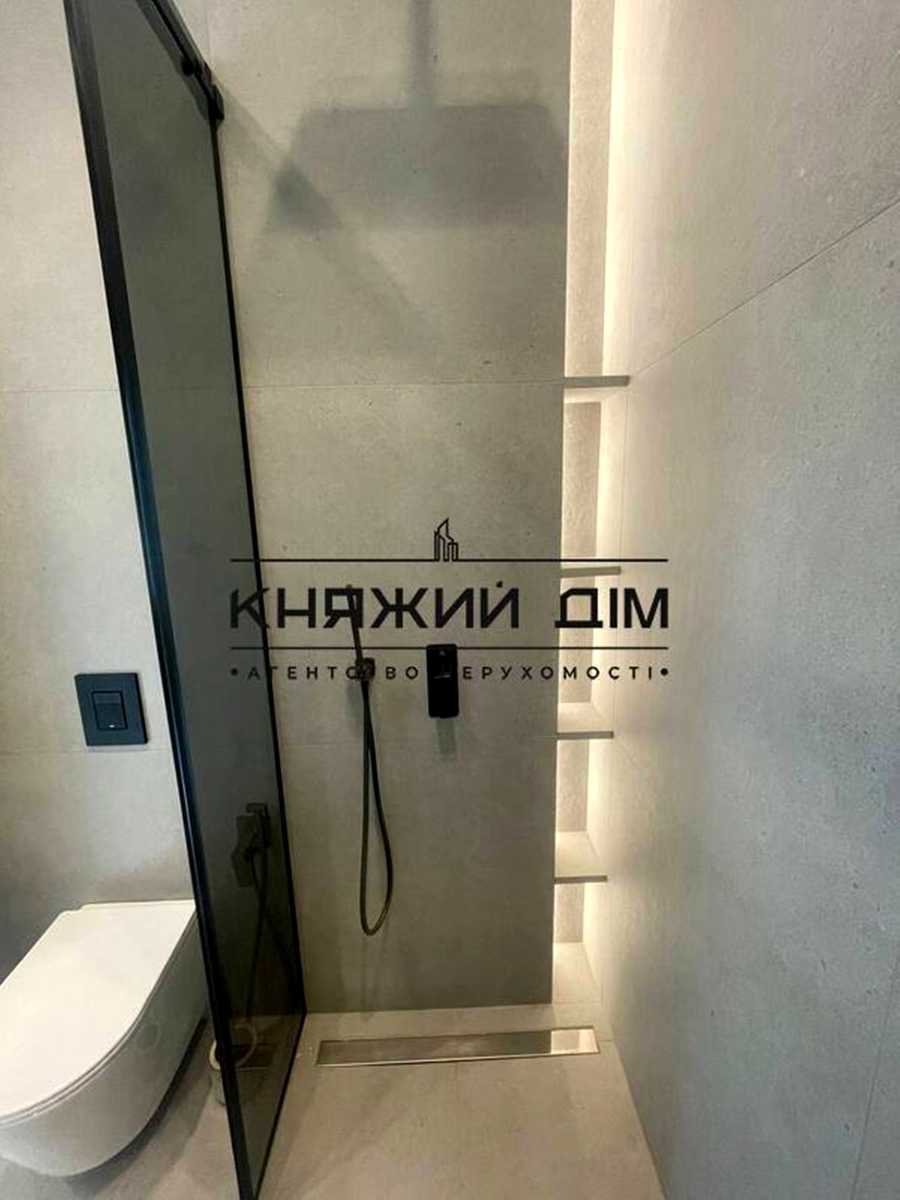 1880103461805779