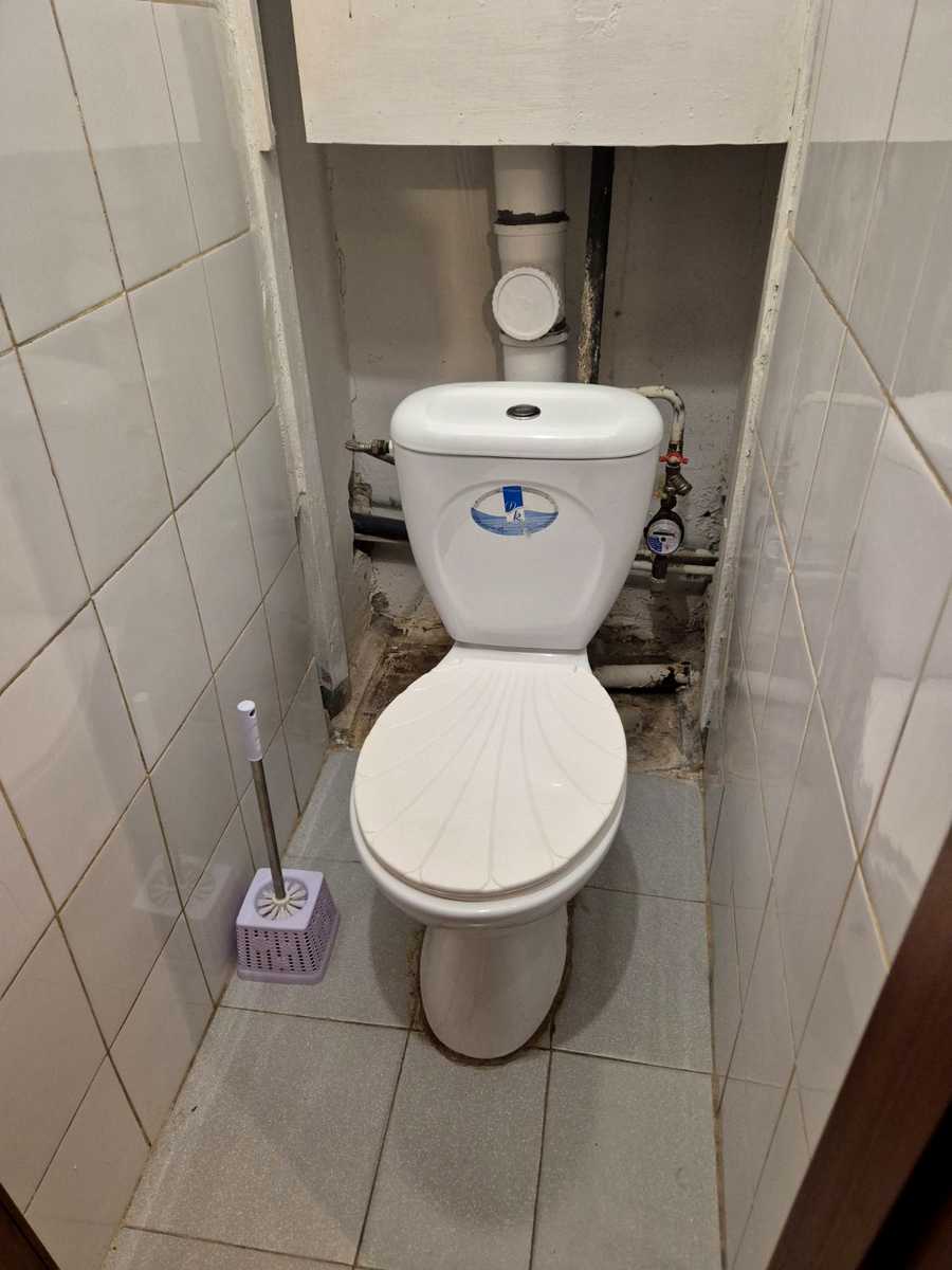 1880103663245333