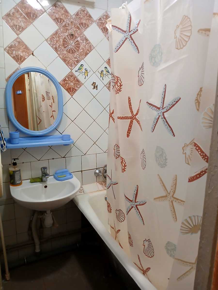 1880103943142709