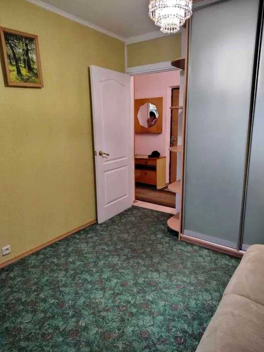 1880103985377459