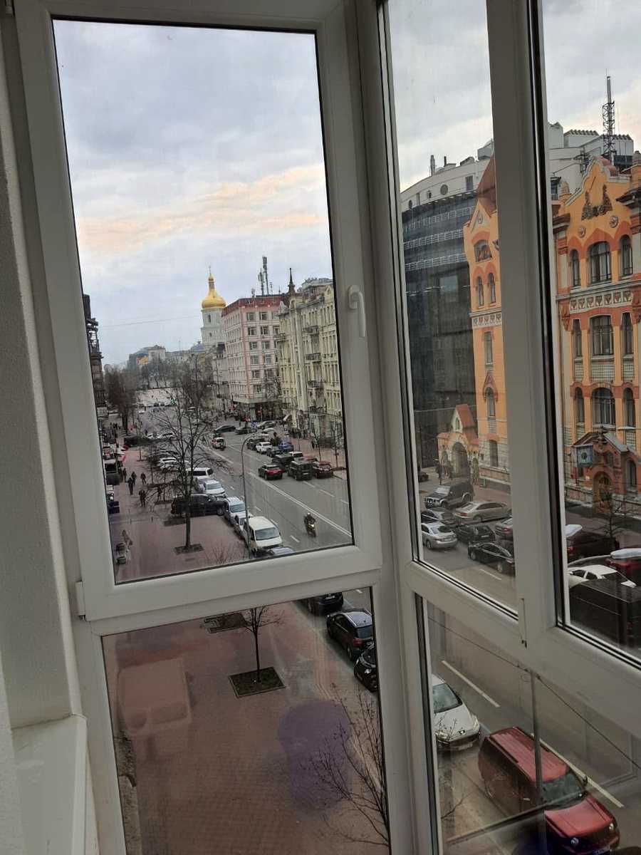 1880104938632970