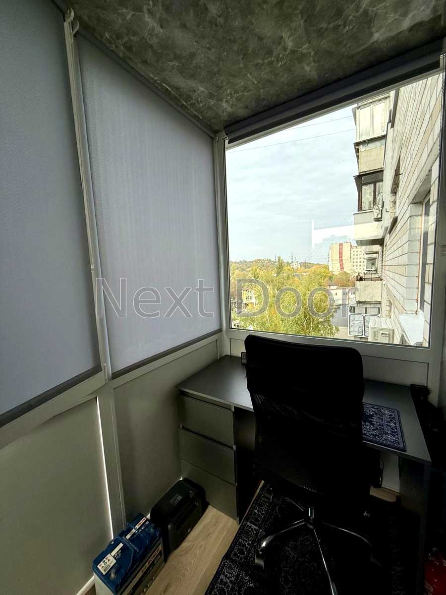 1880105836643119