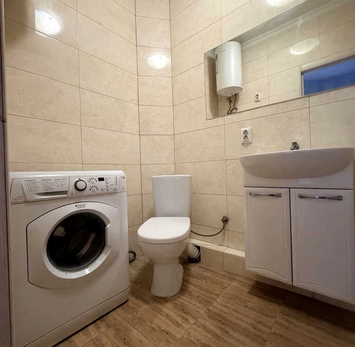 1880106913322137