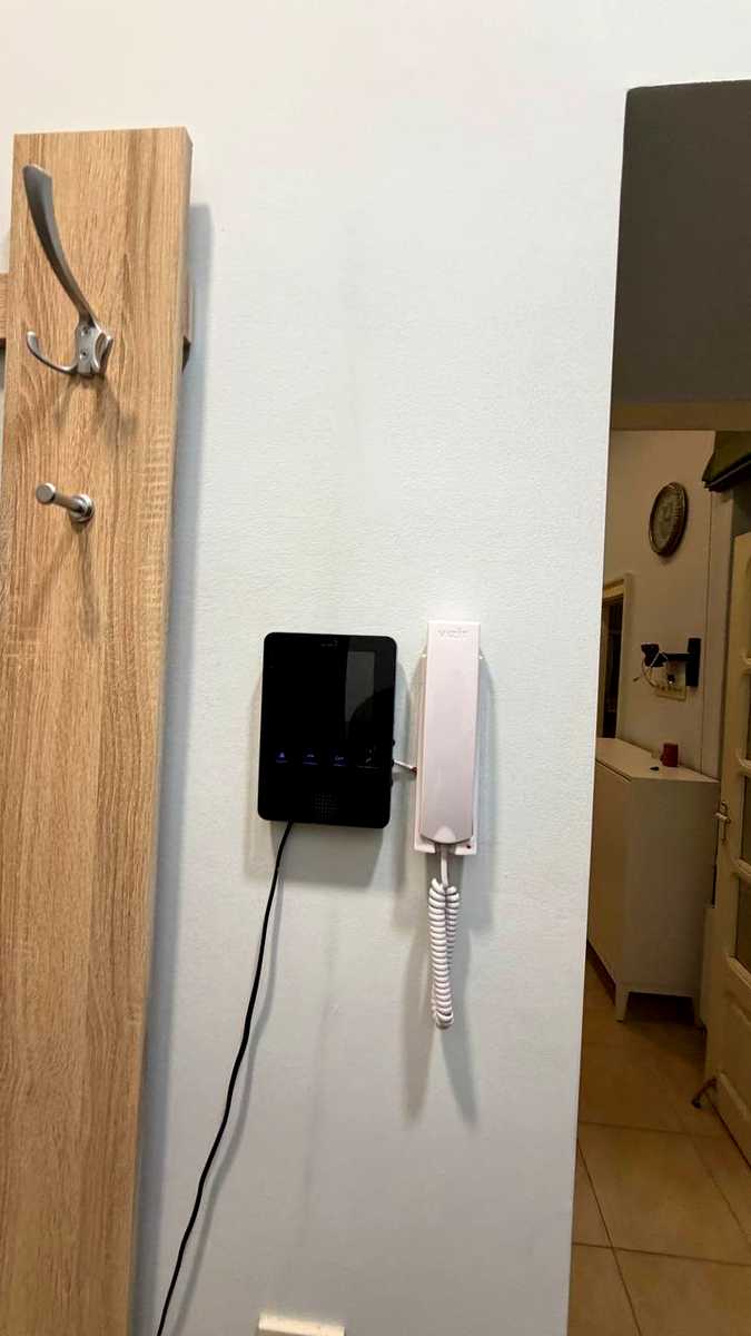 1880109909426496