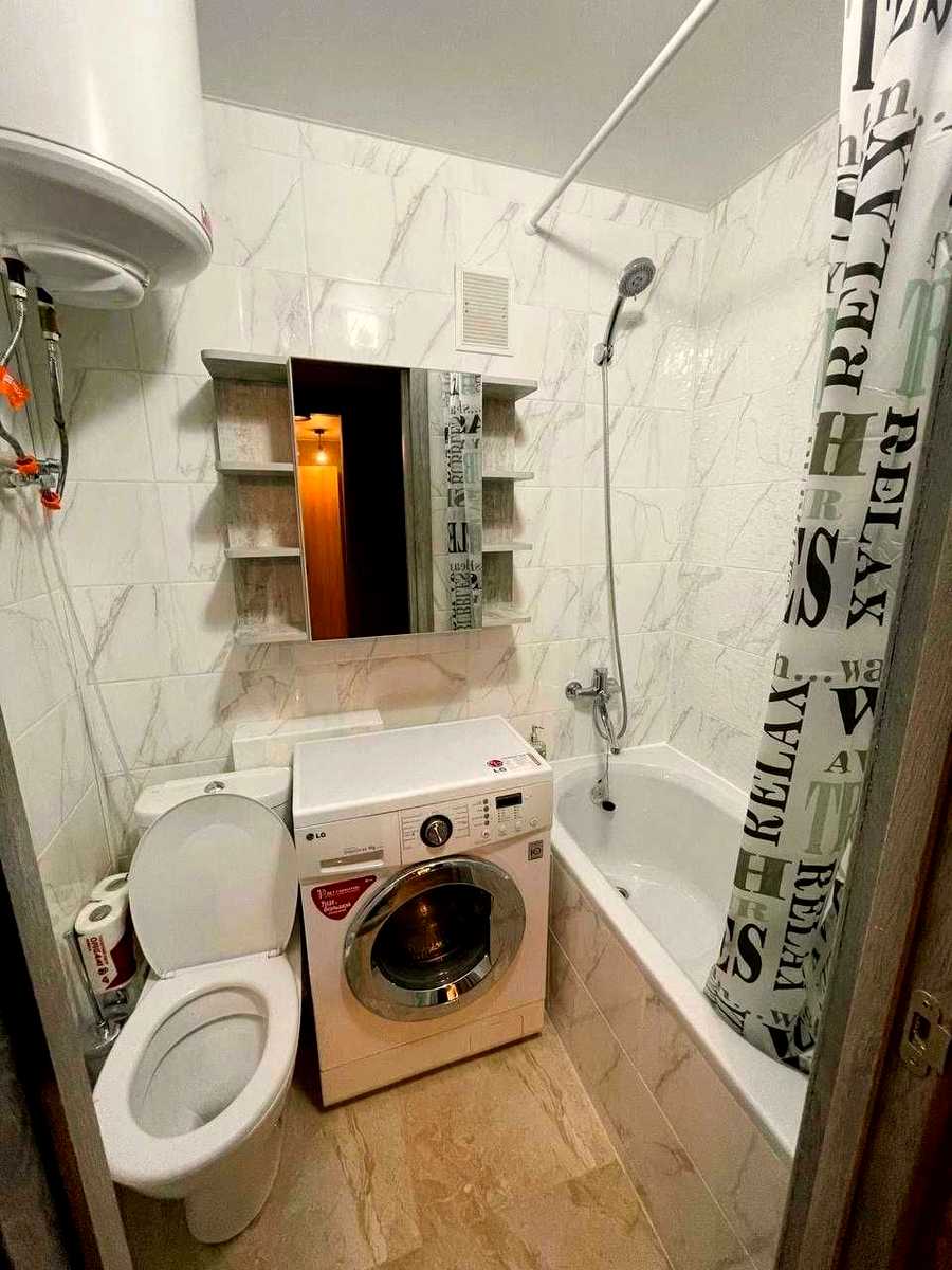 1880111597078691
