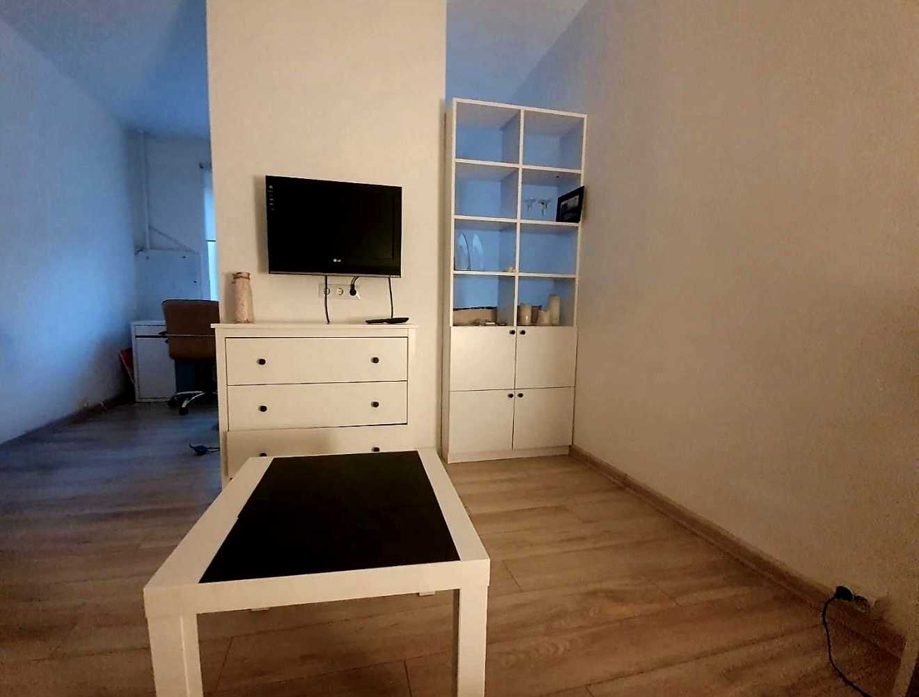 1880112129045291