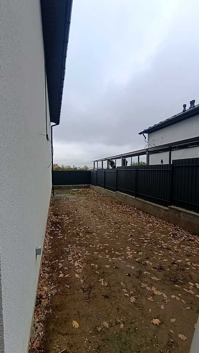 1880112808459759