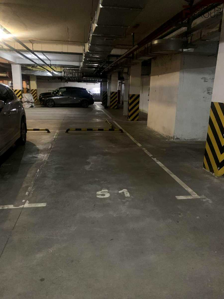 1880112835453335
