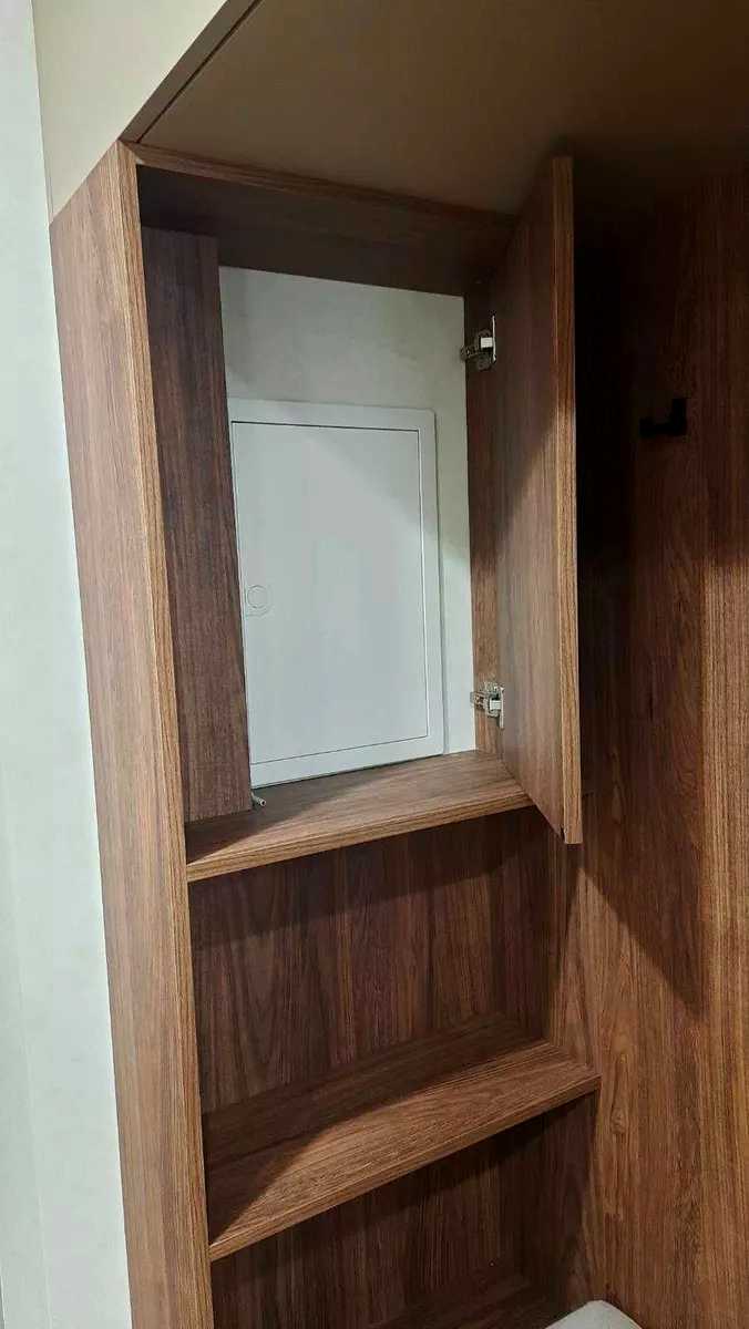 1880114859184393