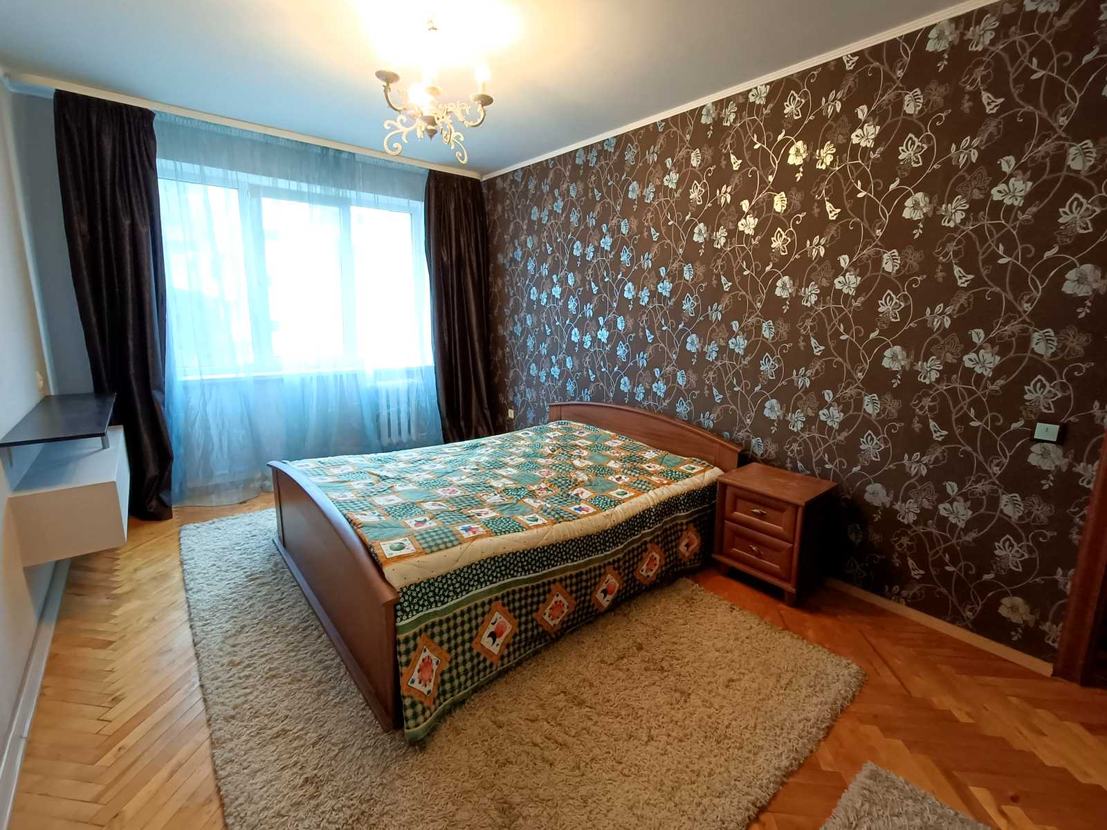 1880116334501403