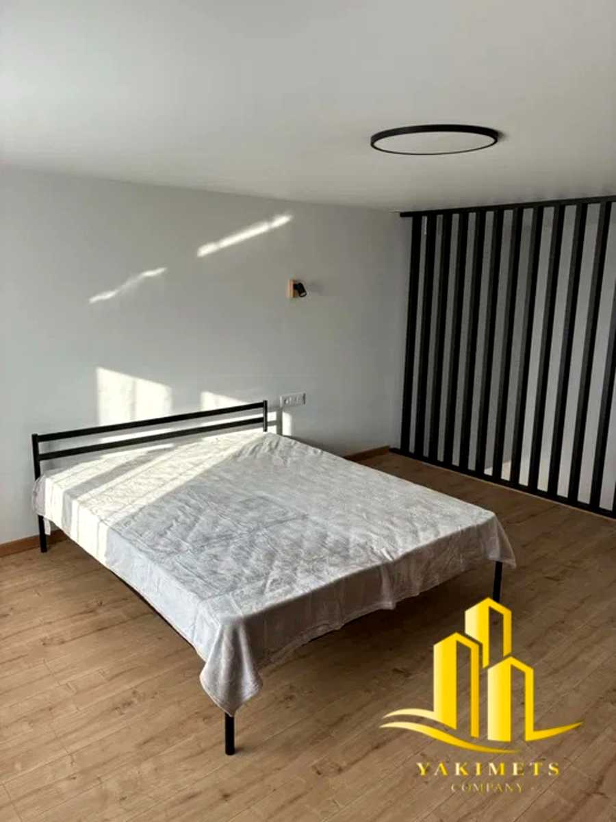 1880116572594882