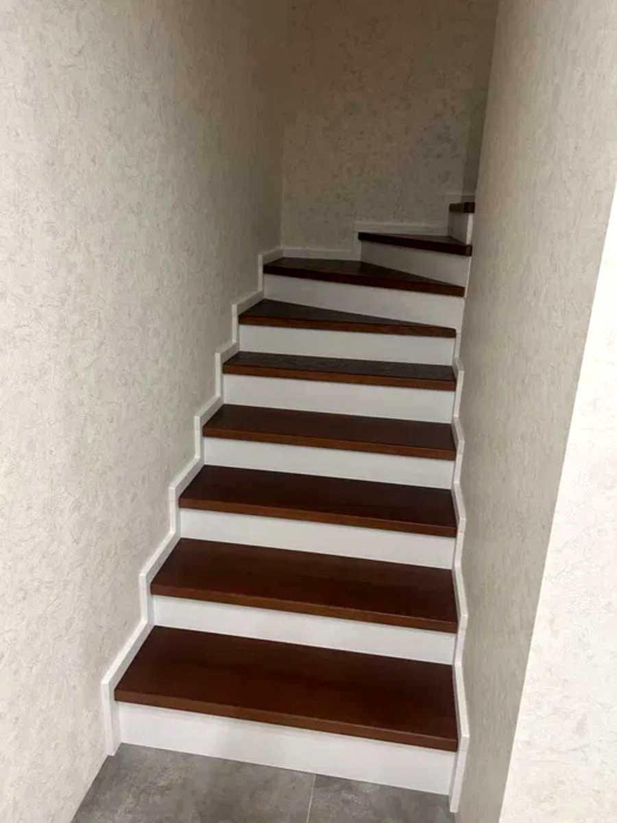 1880117036987866