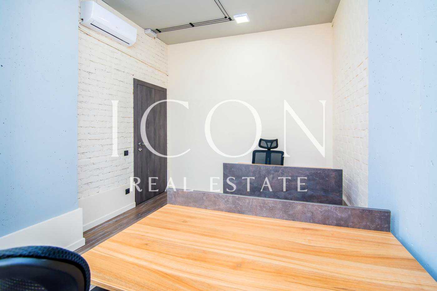 1880117535805760