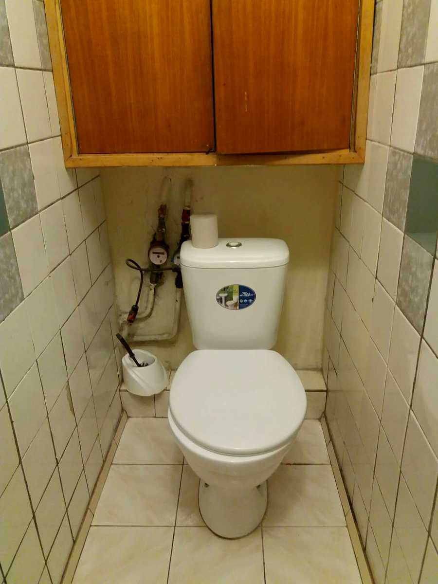 1880119037980257