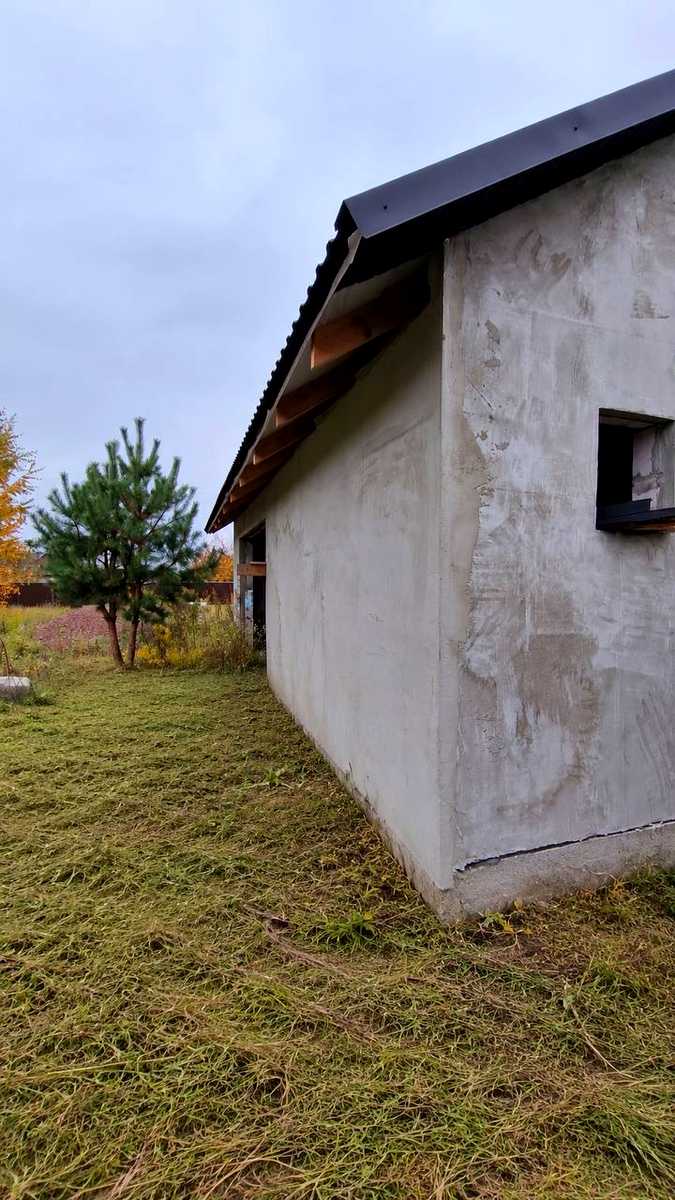 1880121903736097
