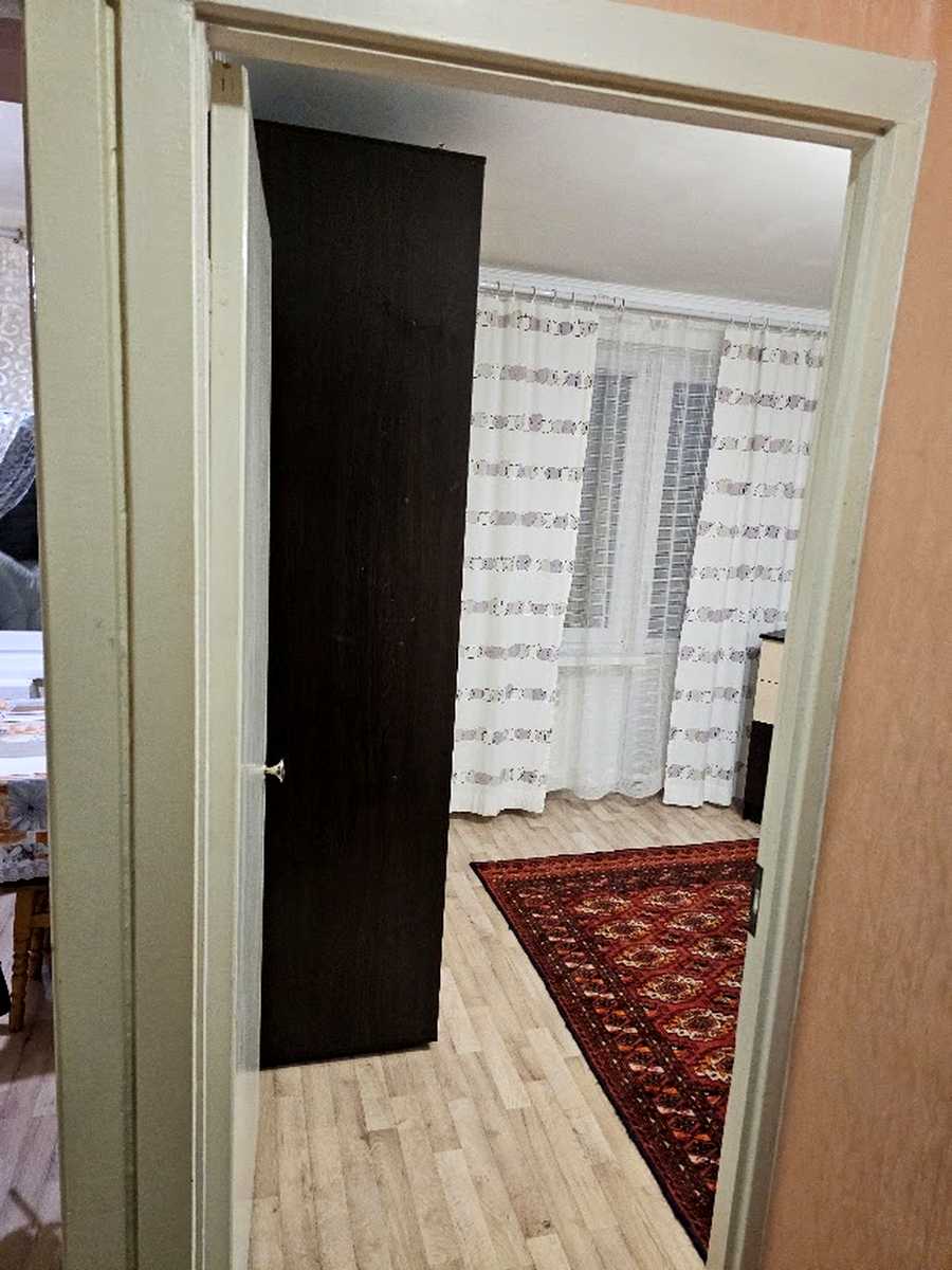 1880123034232979