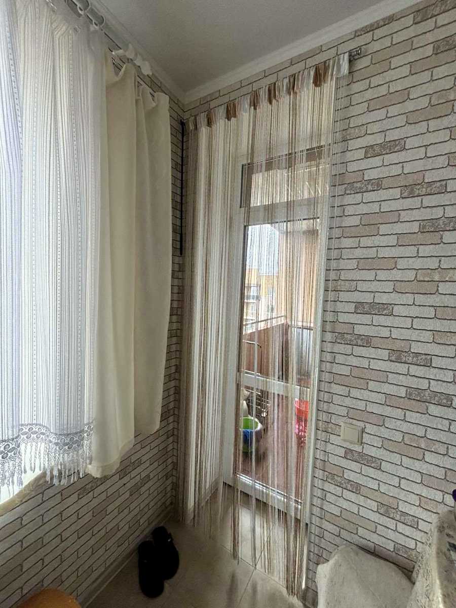 1880123143824934