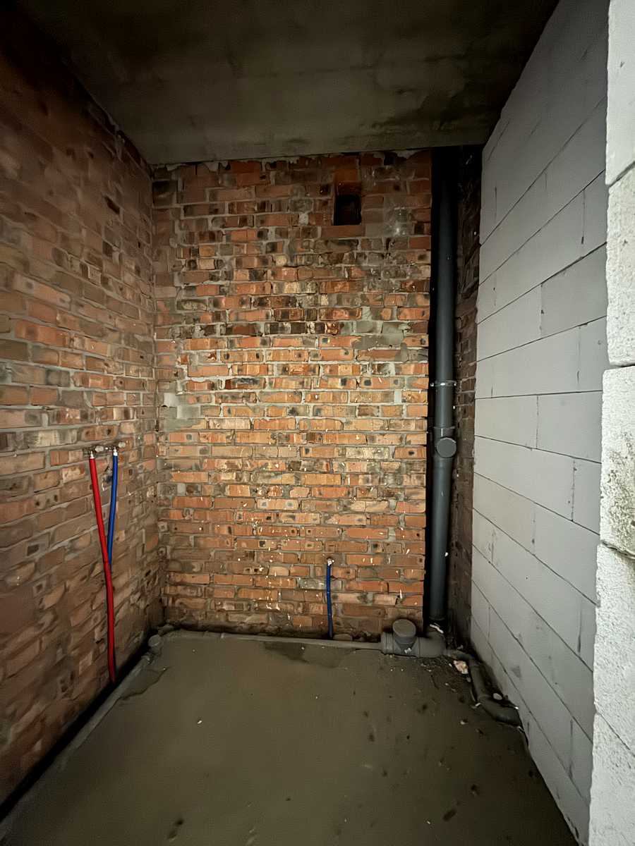 1880123162481252