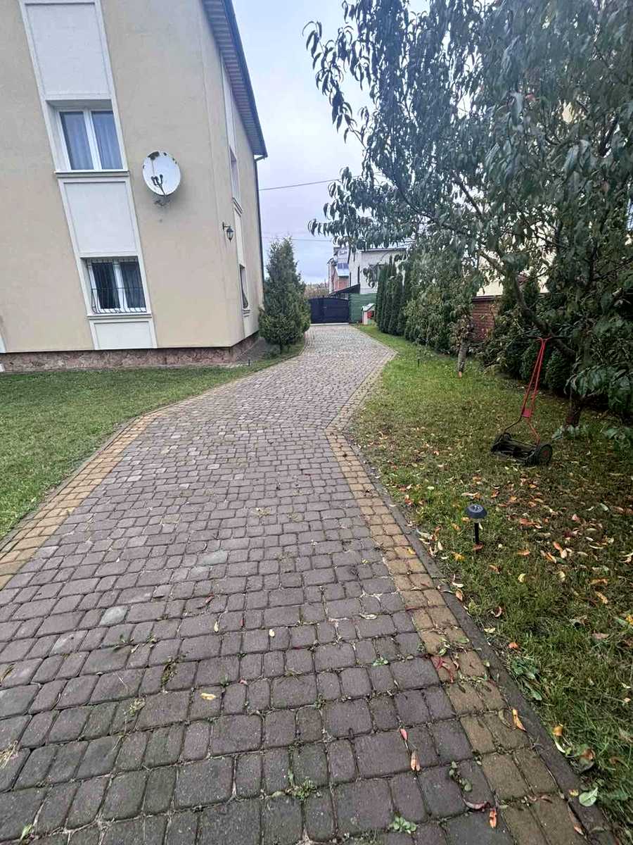 1880123545750006