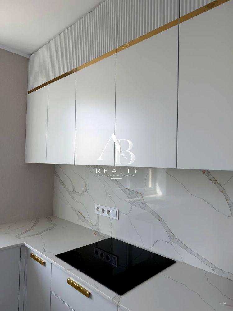 1880123645432688