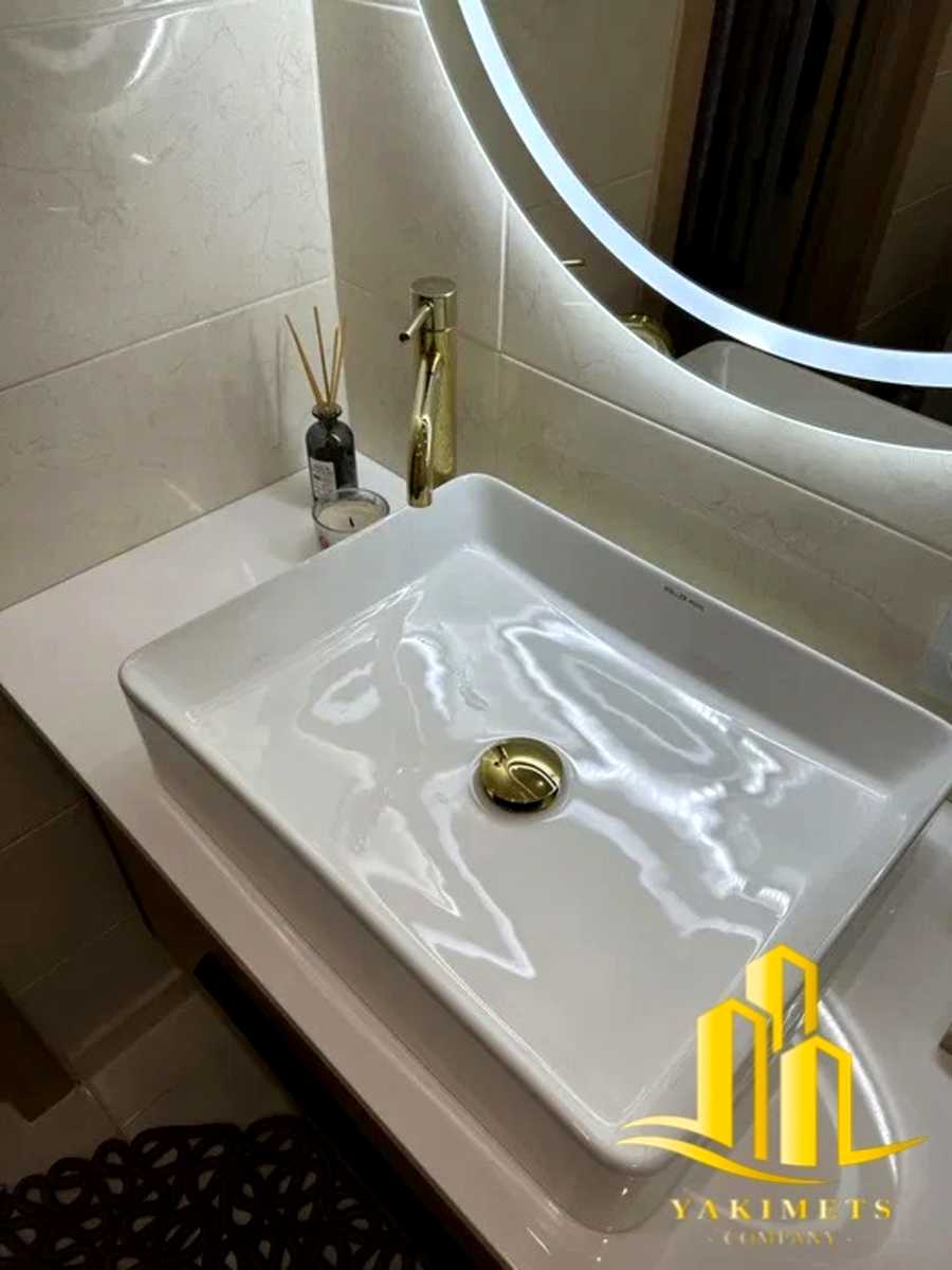 1880125995106712