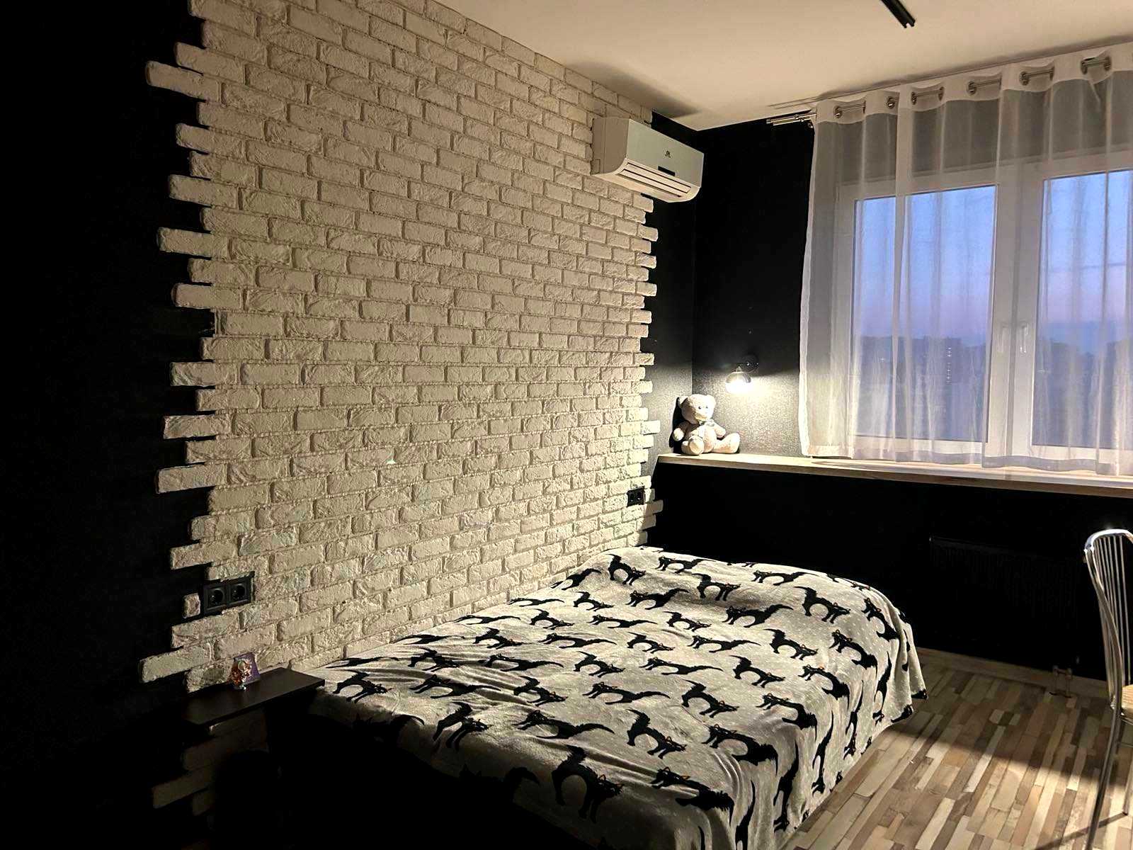 1880129501024088