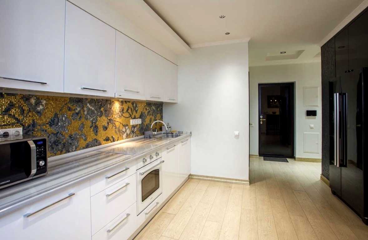 1880129569408285
