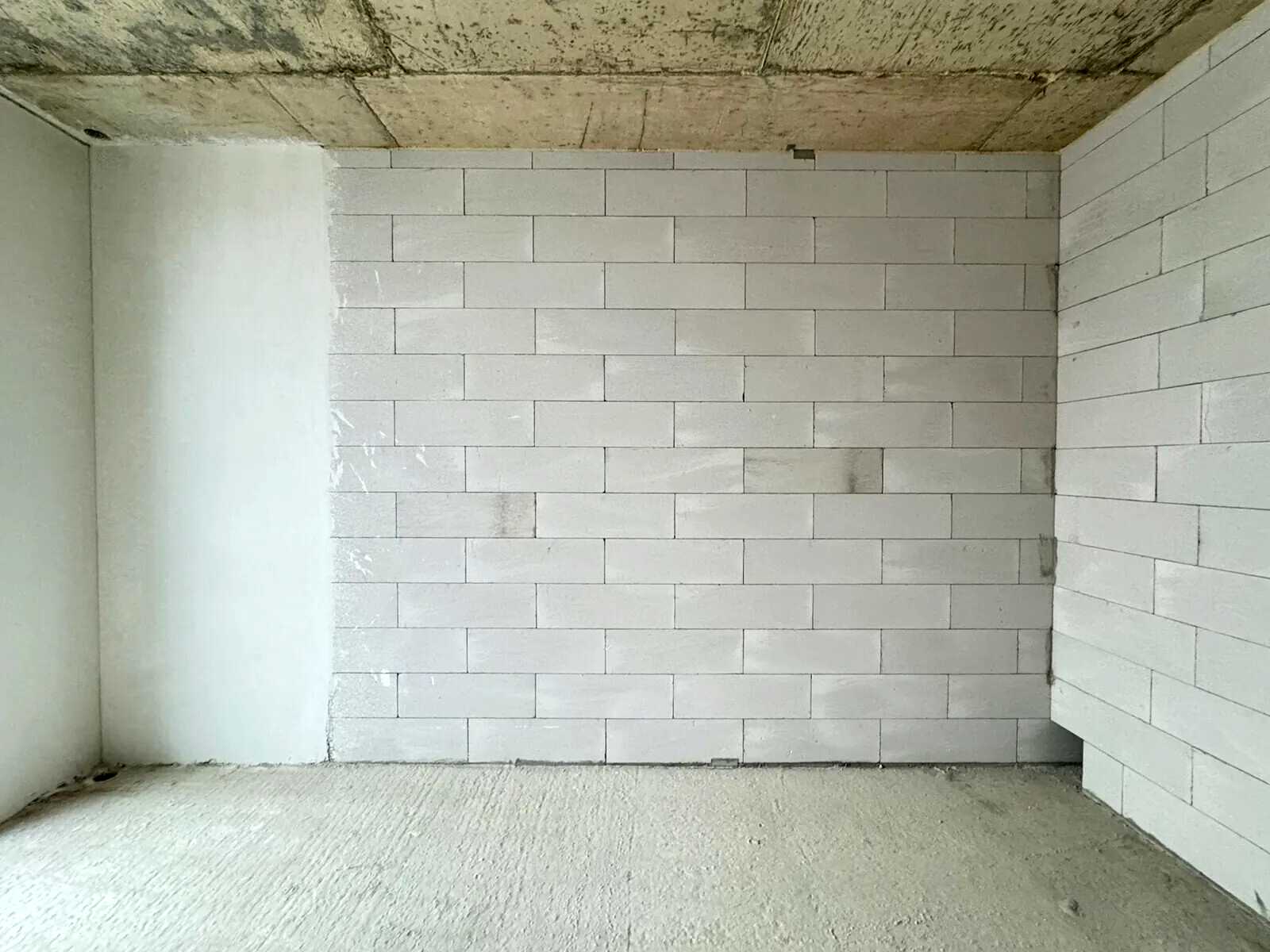 1880132848322850