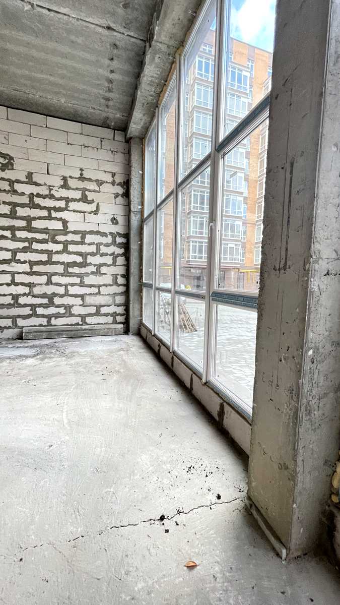 1880134563760359