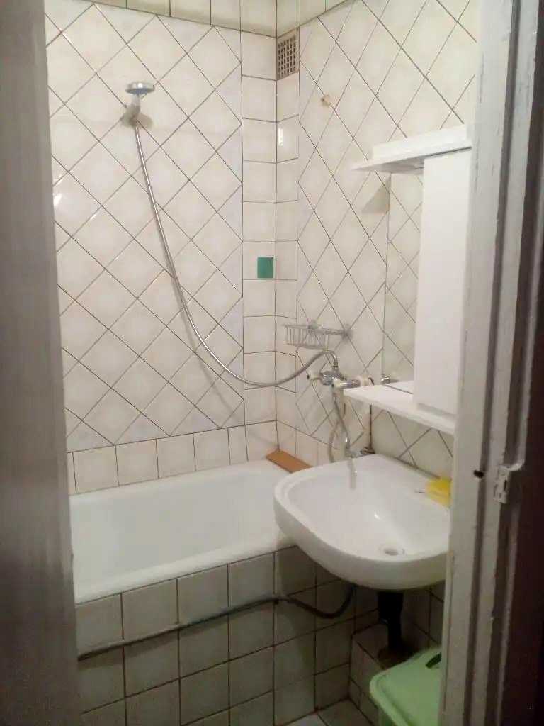 1880149577595299