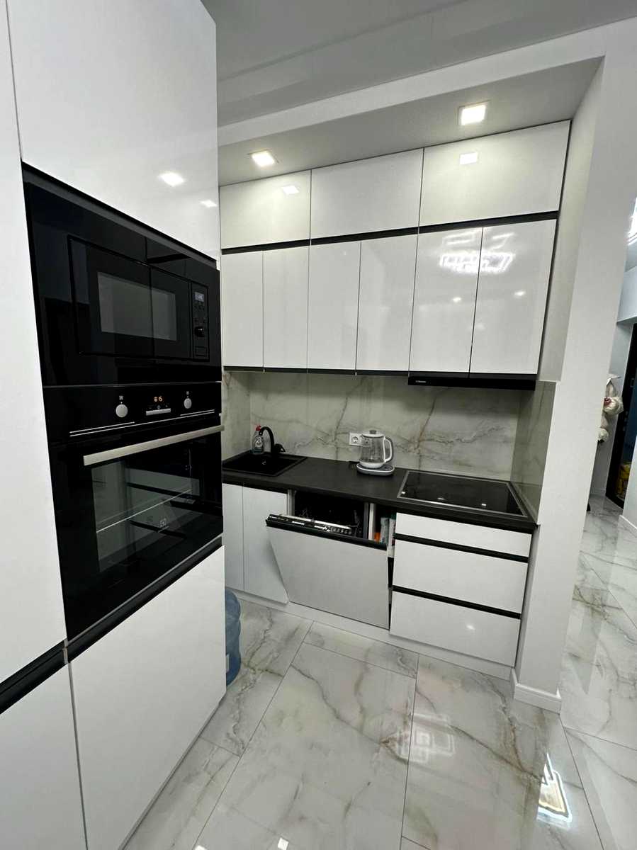 1880153780132631