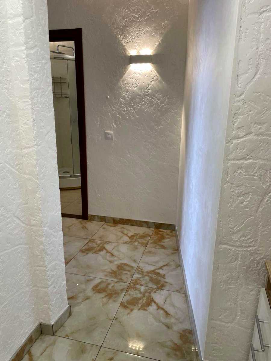 1880189420887498