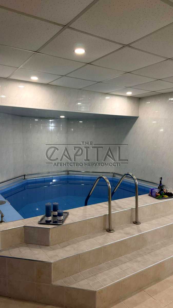 1880190545546944