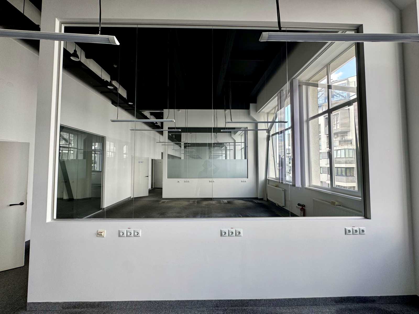 1880190567803813