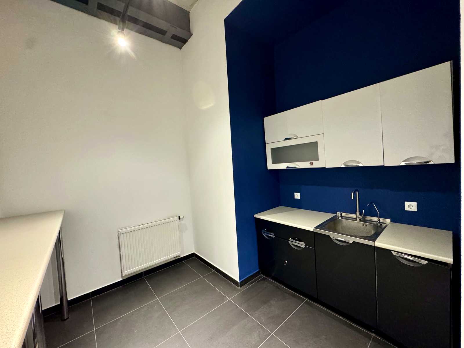 1880191991003188