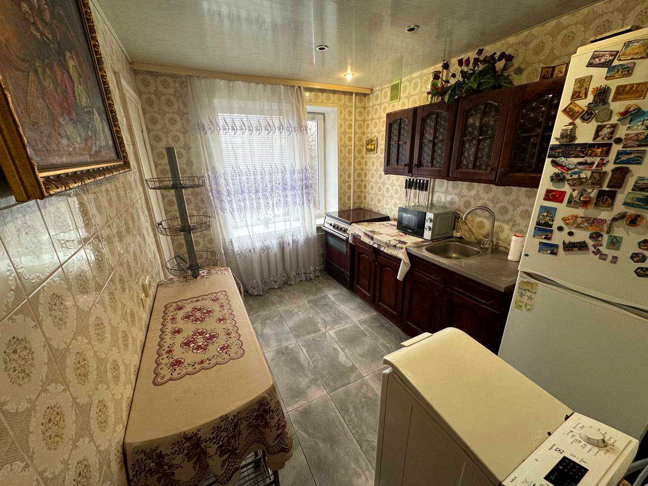 1880194069667900