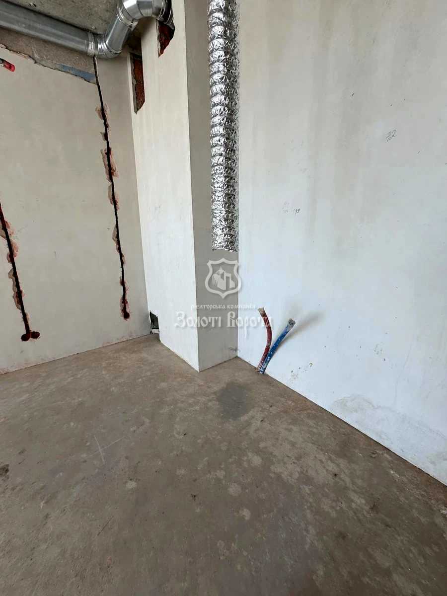 1880195293618656