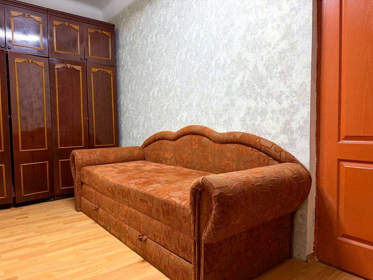 1880195707615839