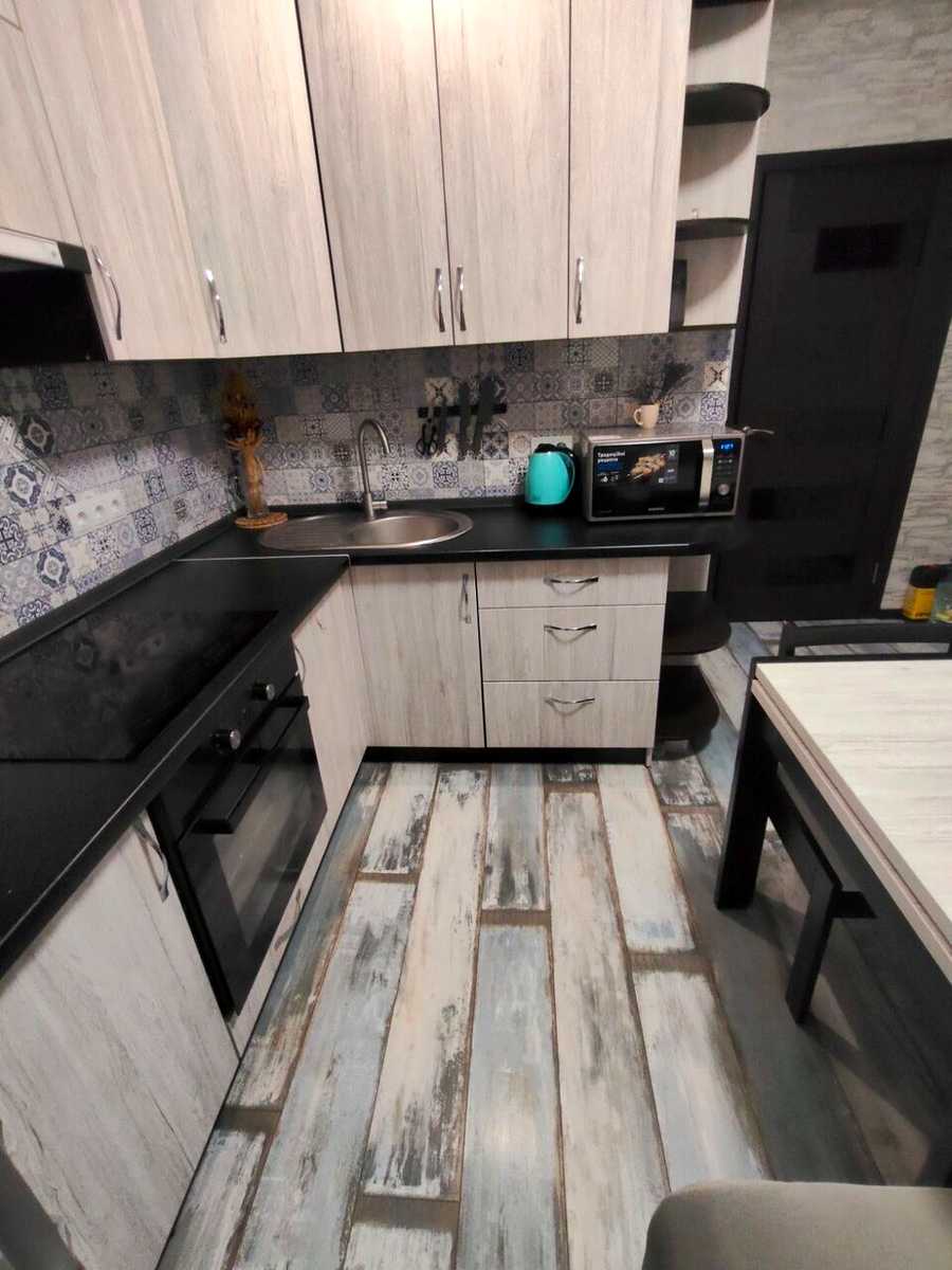 1880195720597293
