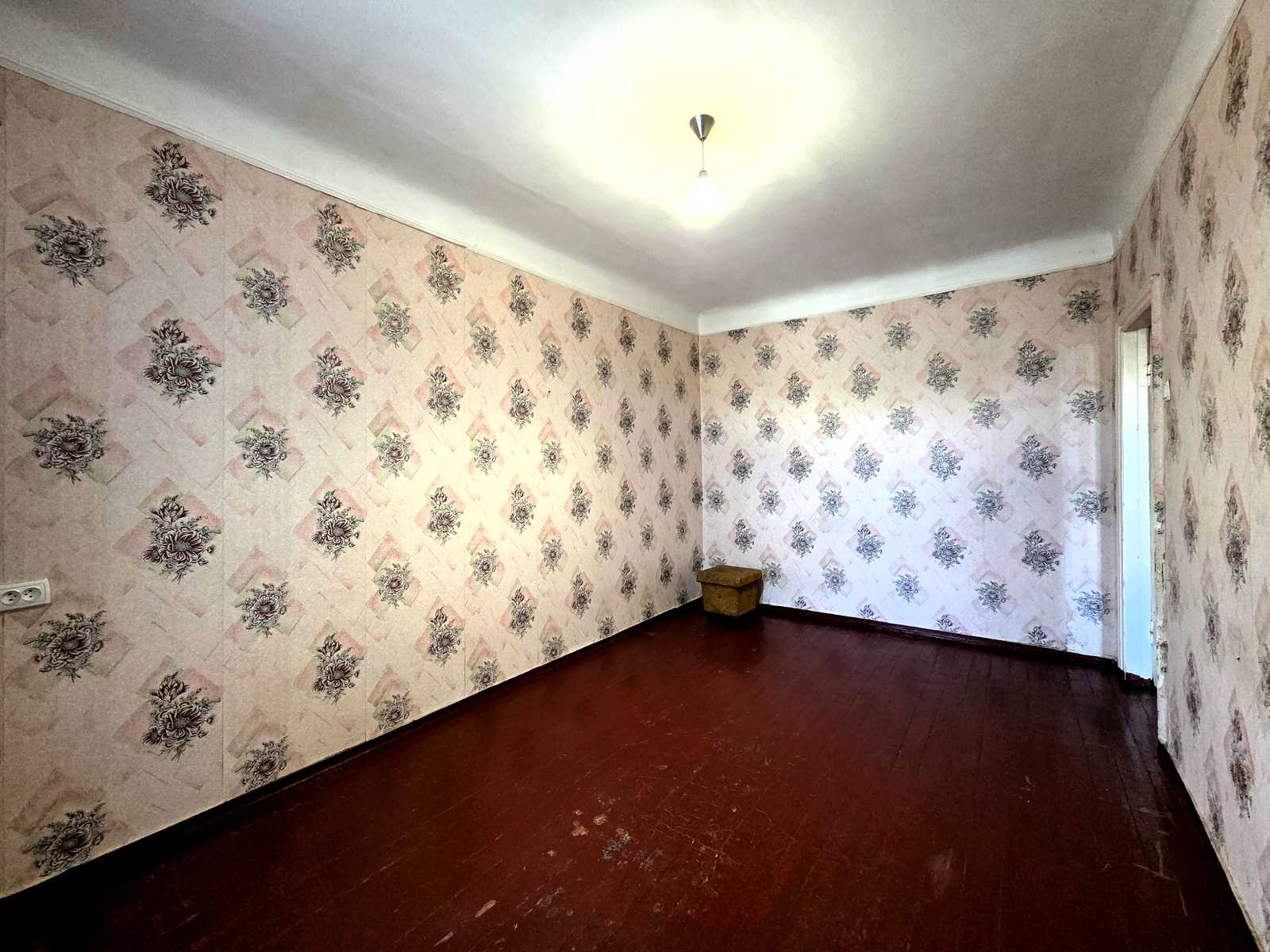 1880195778177789