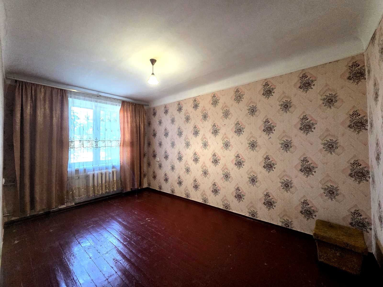 1880195778327328