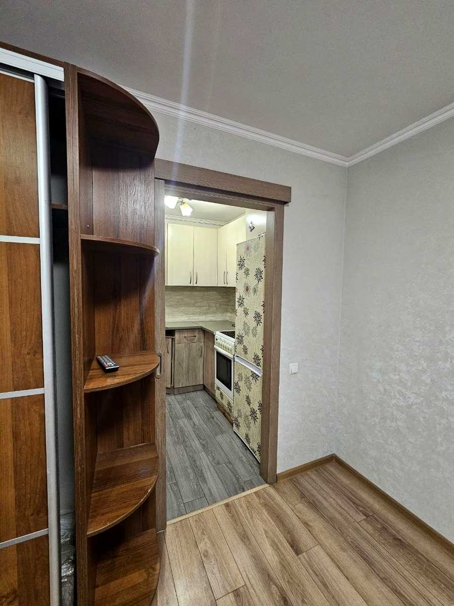 1880196516124100