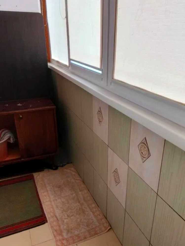 1880196874638192