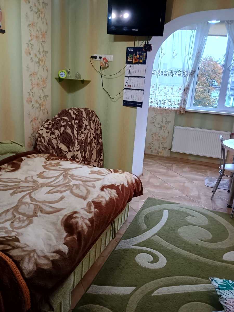 1880197487300008