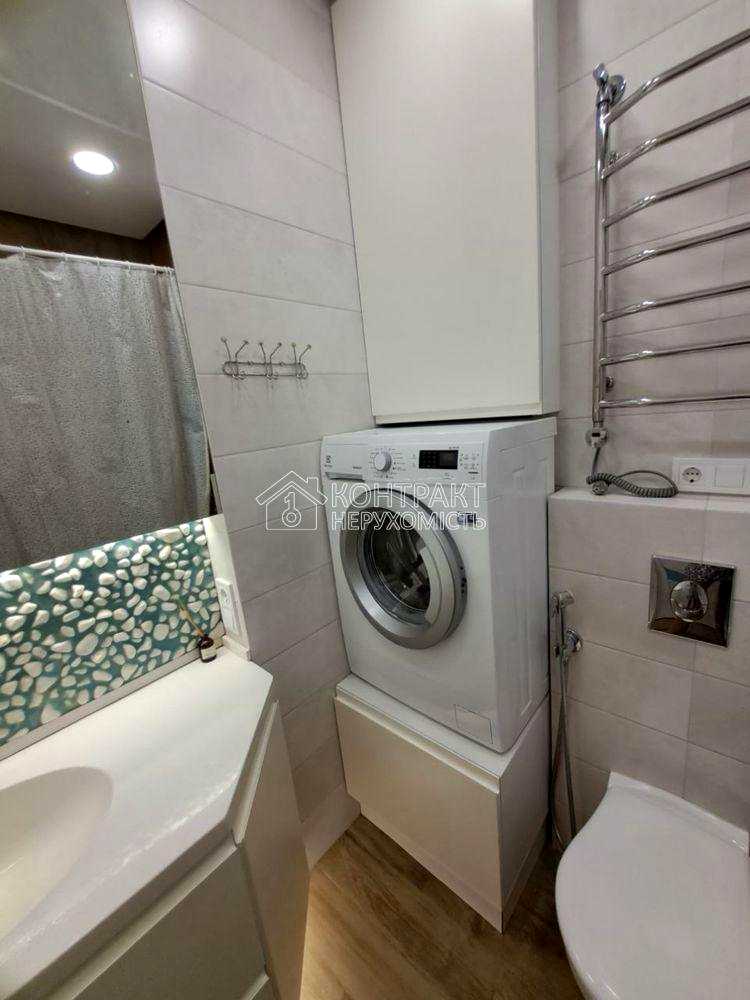 1880198317042809