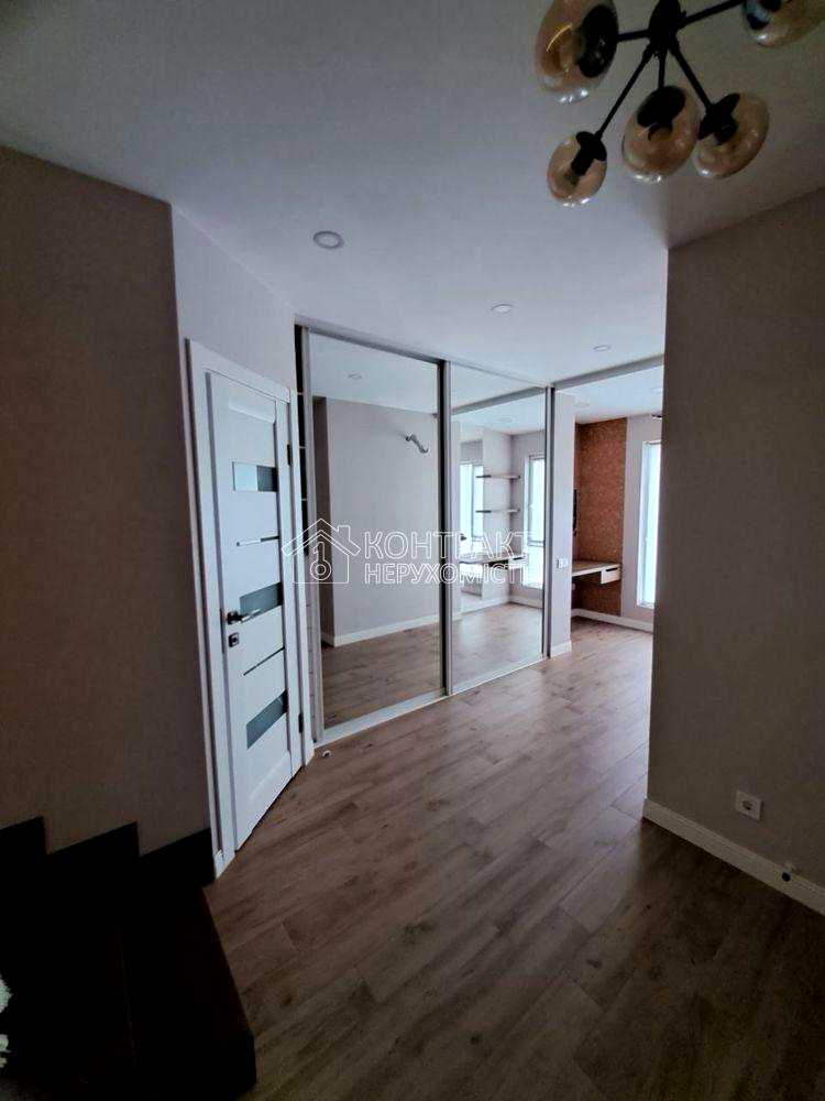 1880198317574302
