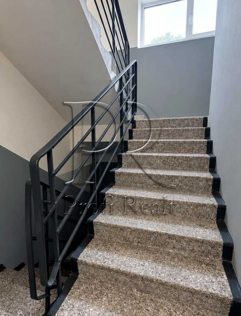 1880199257024358